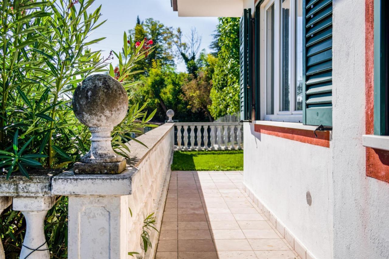 Villa Carini With 3000 Mq Garden & Heated Pool Castelnuovo del Garda Extérieur photo