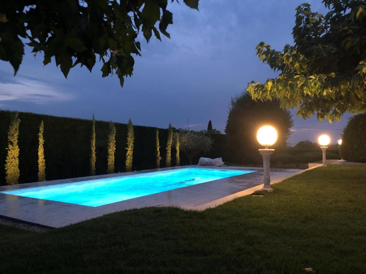 Villa Carini With 3000 Mq Garden & Heated Pool Castelnuovo del Garda Extérieur photo
