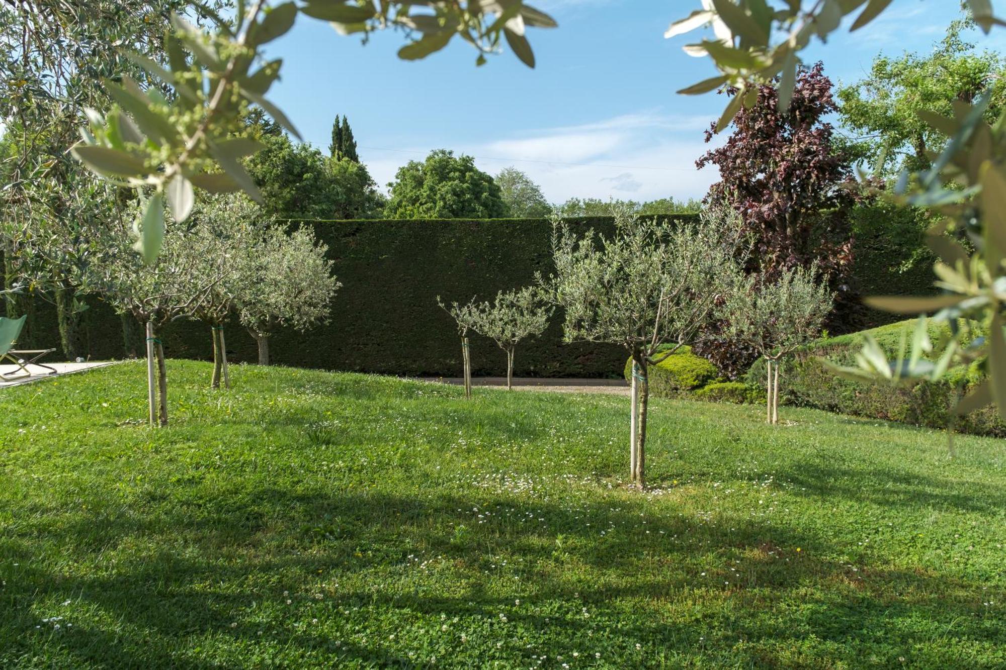 Villa Carini With 3000 Mq Garden & Heated Pool Castelnuovo del Garda Extérieur photo